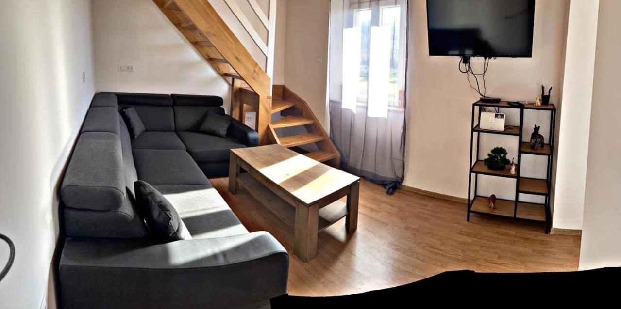 Amani Modern Apartment Lumbarda Bagian luar foto